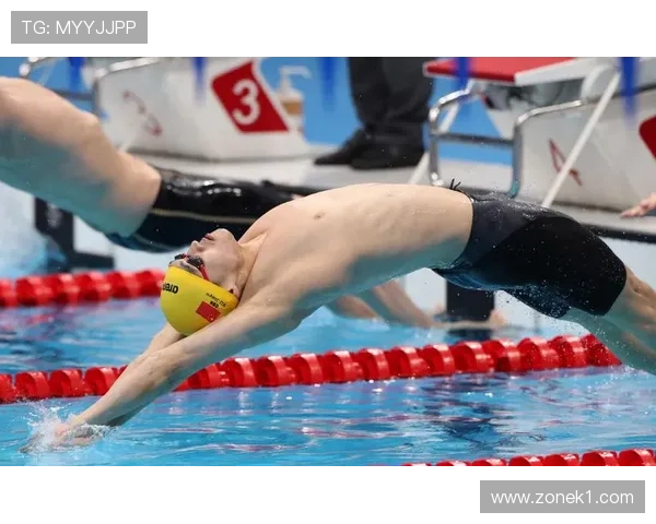 徐嘉余这么拼，衣柜里竟然没发现条泳裤？这生活细节太让人迷惑了