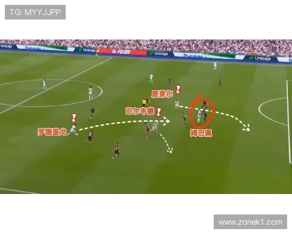 托雷斯与吉鲁在射门效率上出现分化，显示单点驱动与多点协作趋势